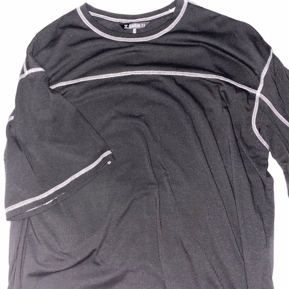 Medium Black Tee